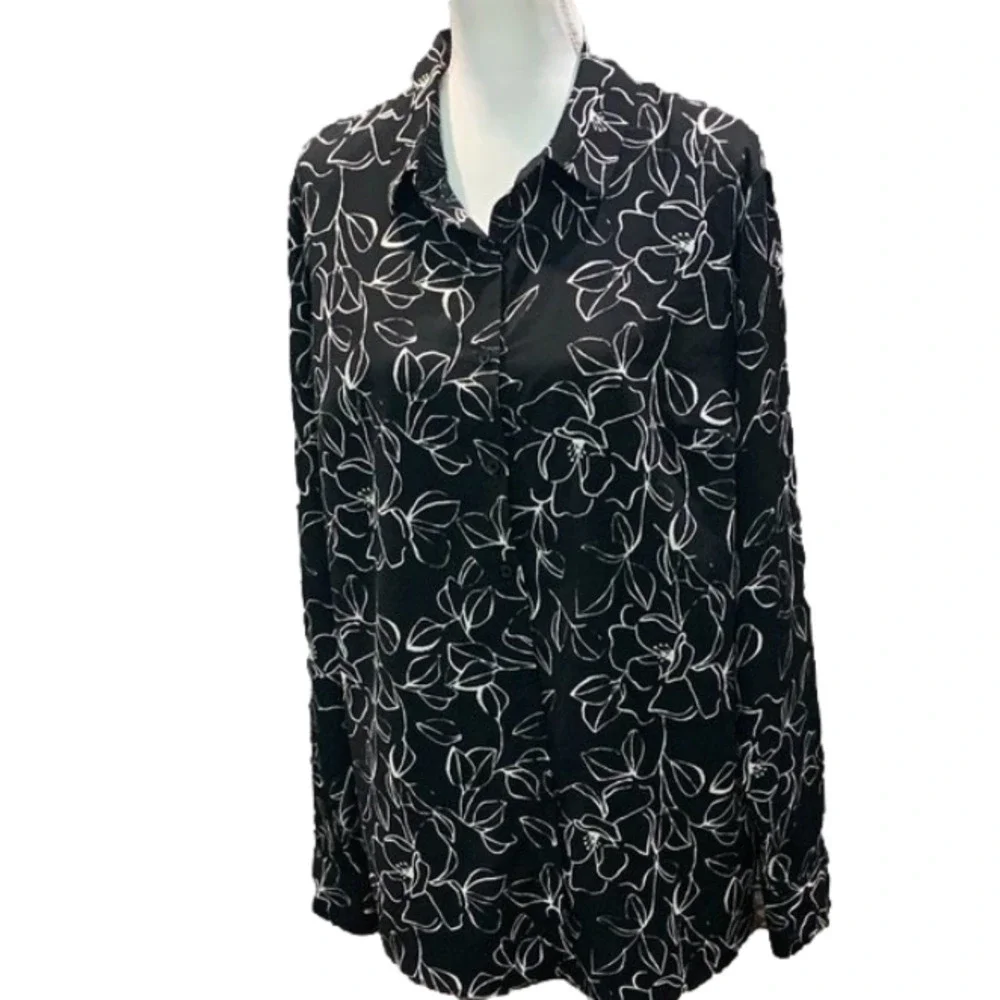 A.new day Black & White Button Front Floral Shirt
